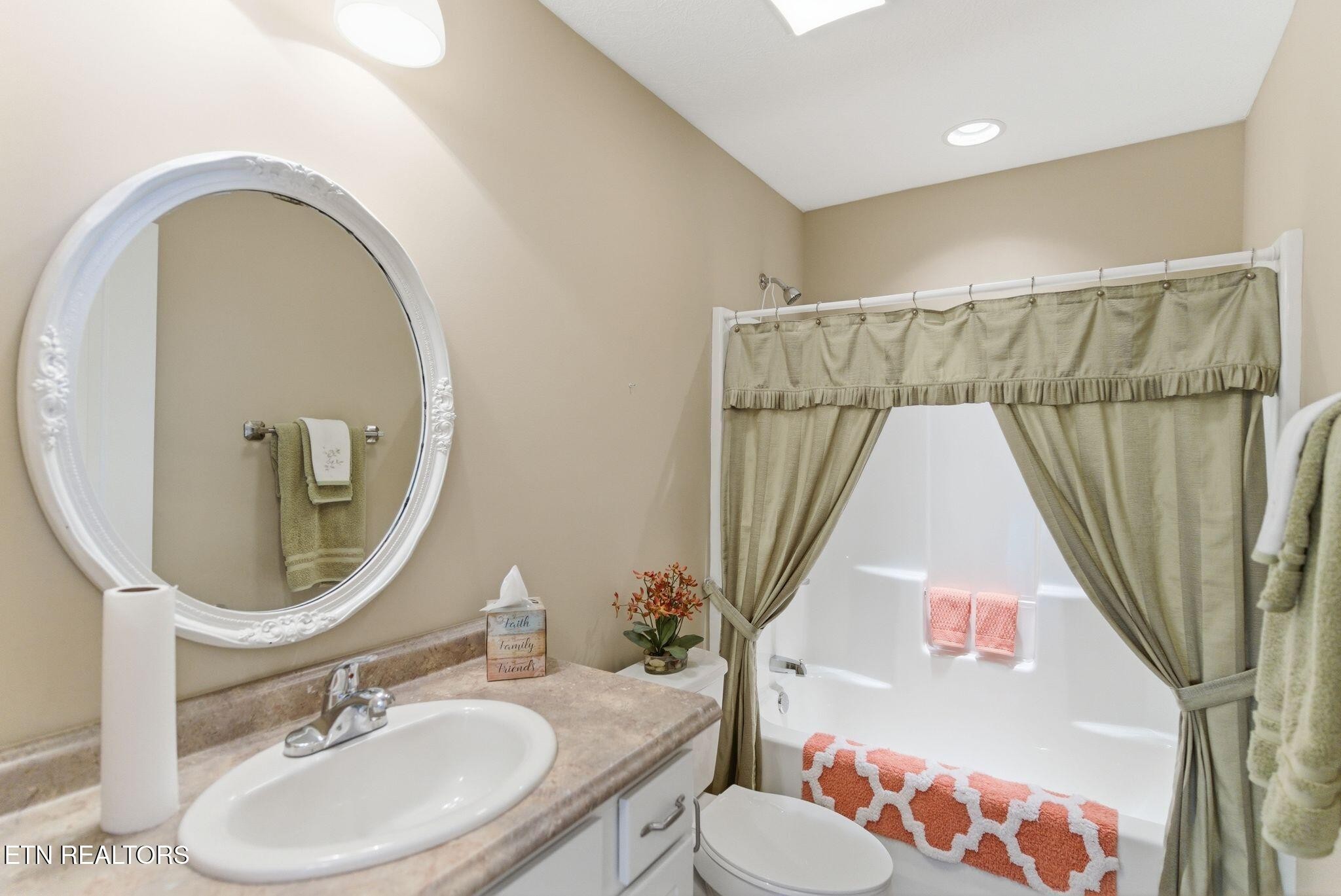 128 Ann Cove Lane Powell TN 37849