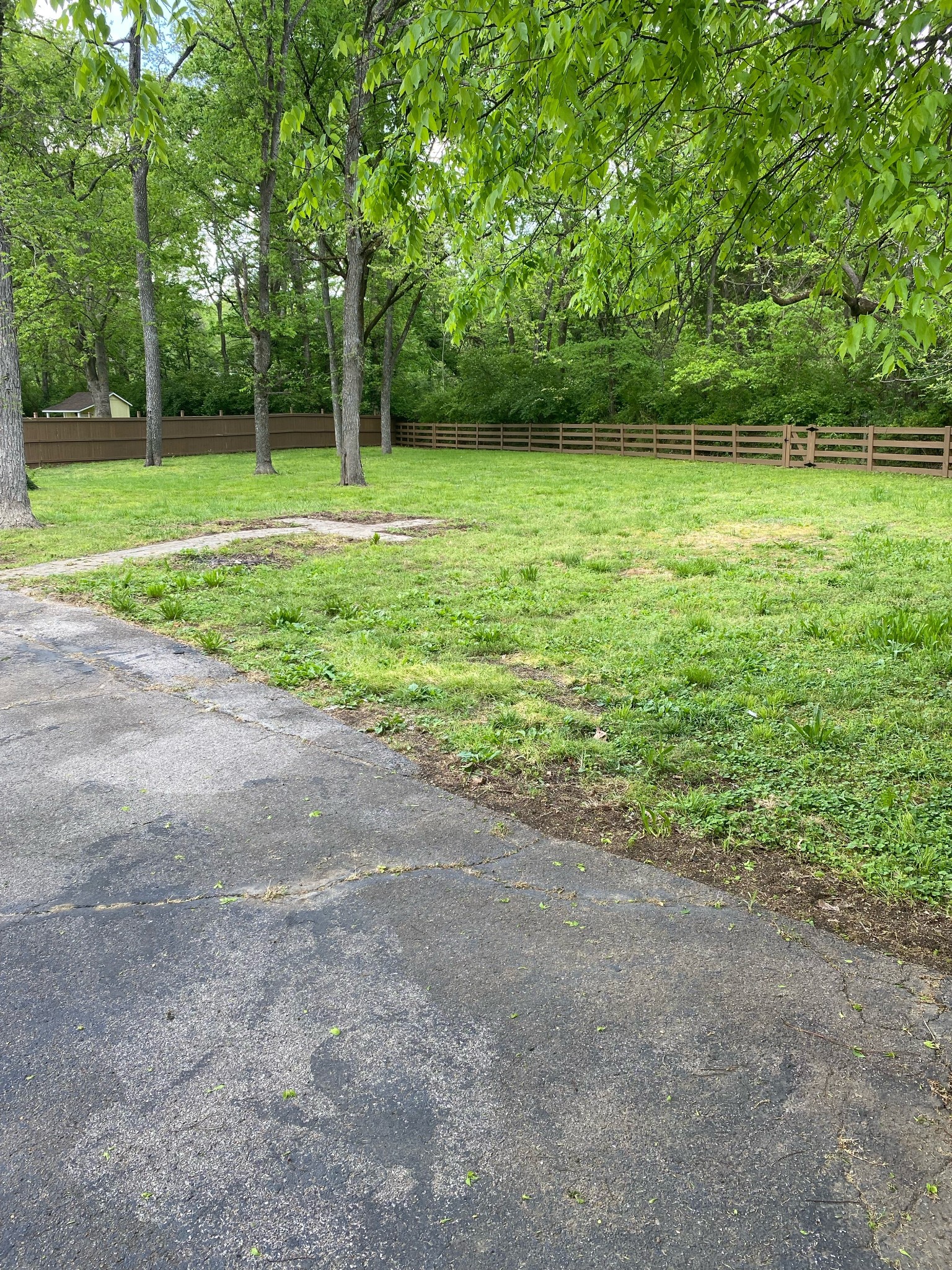 2812 Sugar Tree Road Nashville TN 37215