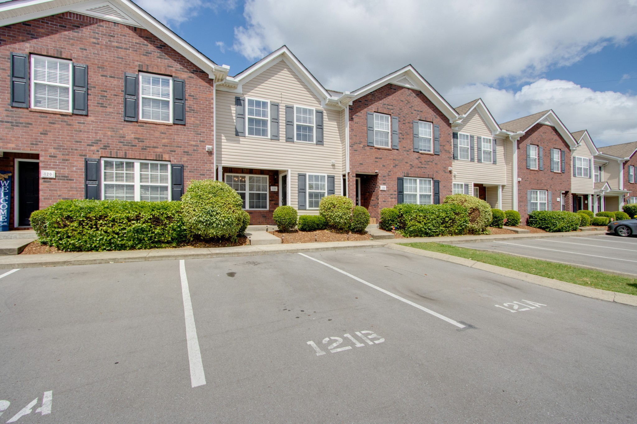 Smyrna TN, 121 Oak Valley Circle