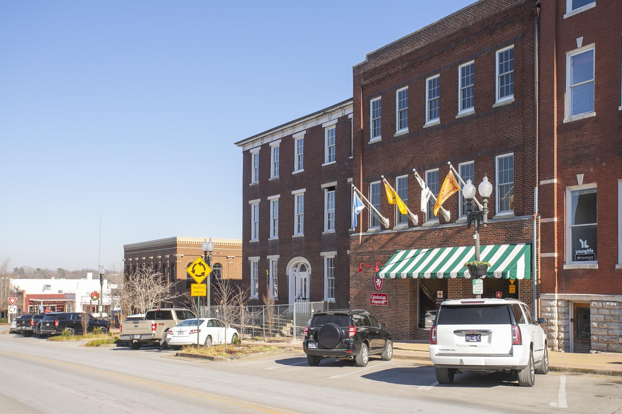 706 N Main Street Columbia TN 38401