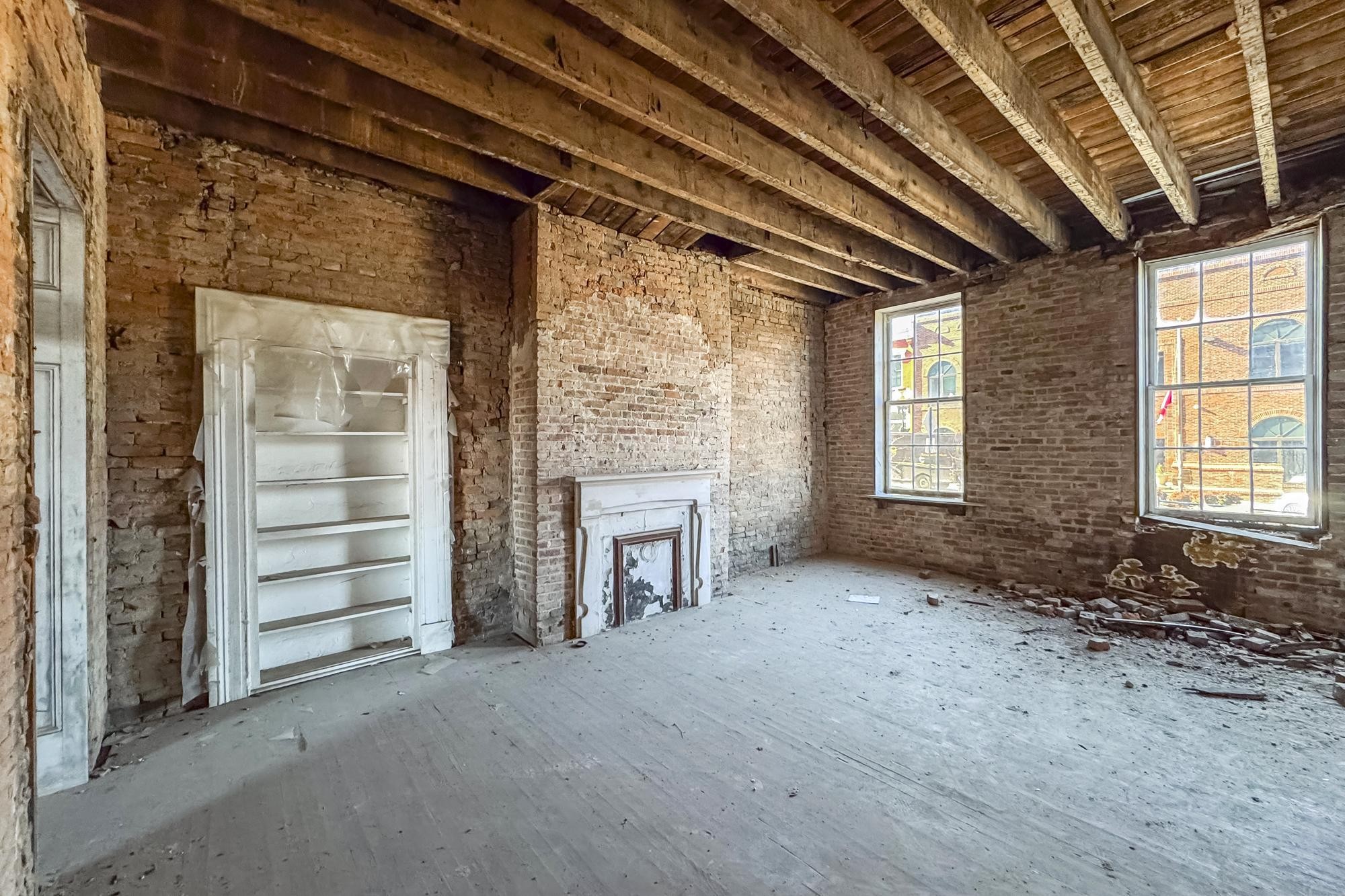 706 N Main Street Columbia TN 38401