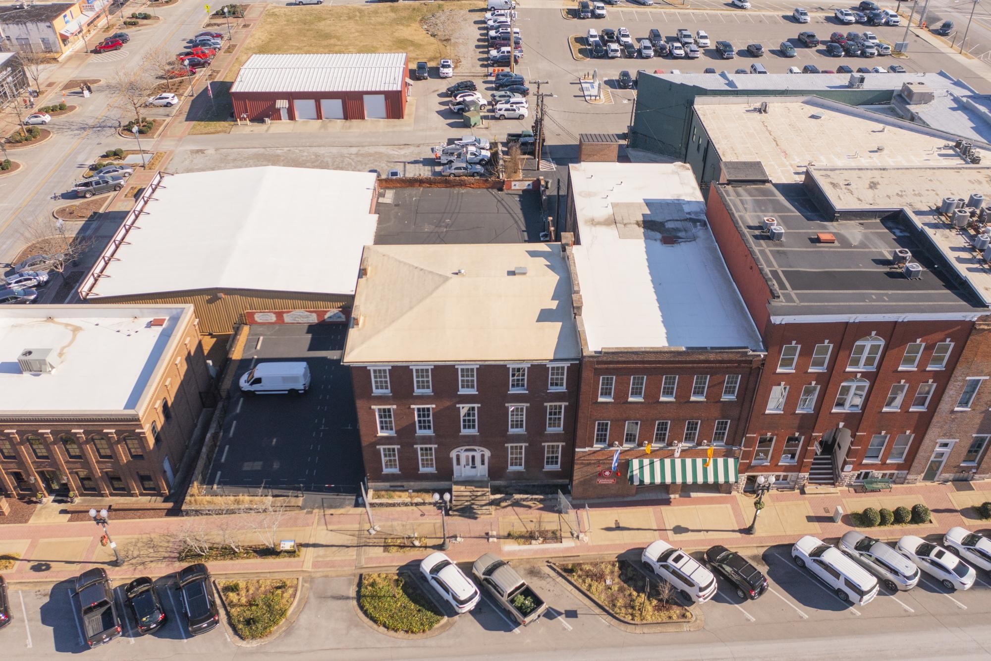 706 N Main Street Columbia TN 38401