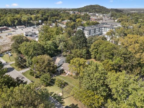 2812 Colonial Circle Nashville TN 37214