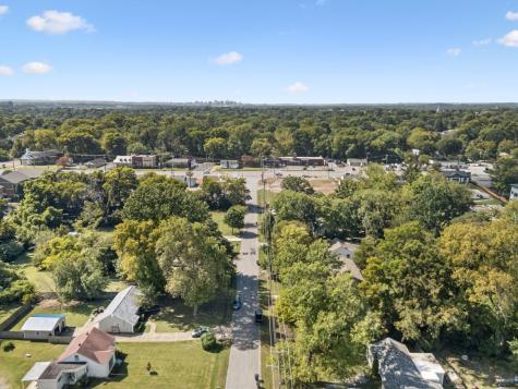 2812 Colonial Circle Nashville TN 37214