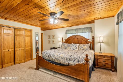 319 Rainbow Circle Townsend TN 37882
