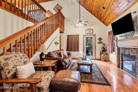 319 Rainbow Circle Townsend TN 37882