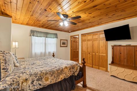 319 Rainbow Circle Townsend TN 37882