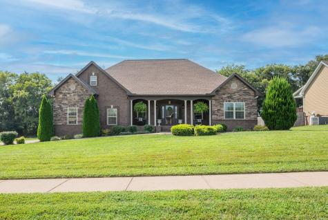 1082 Everwood Drive Ashland City TN 37015