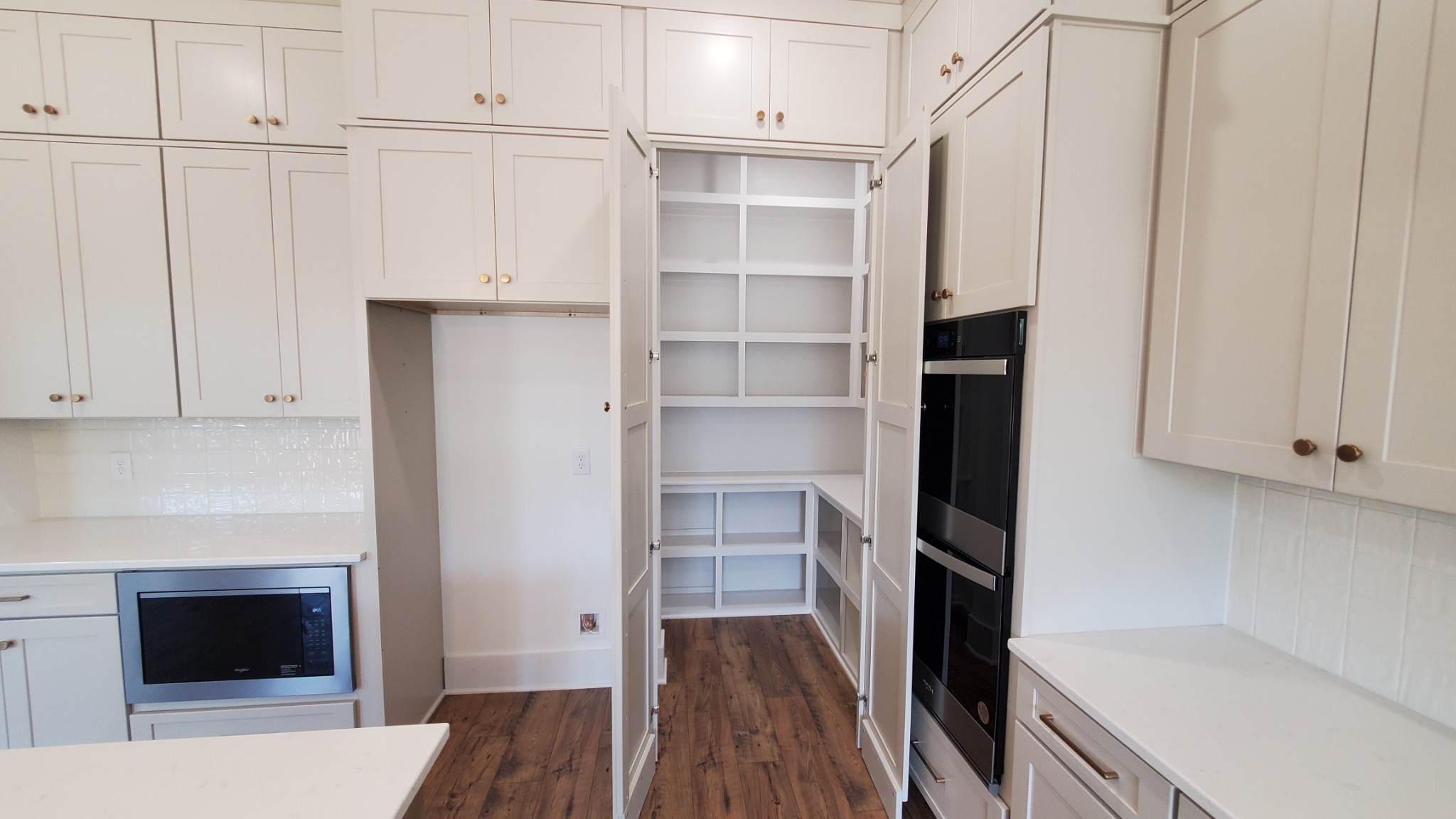 1090 Peyton Place Columbia TN 38401
