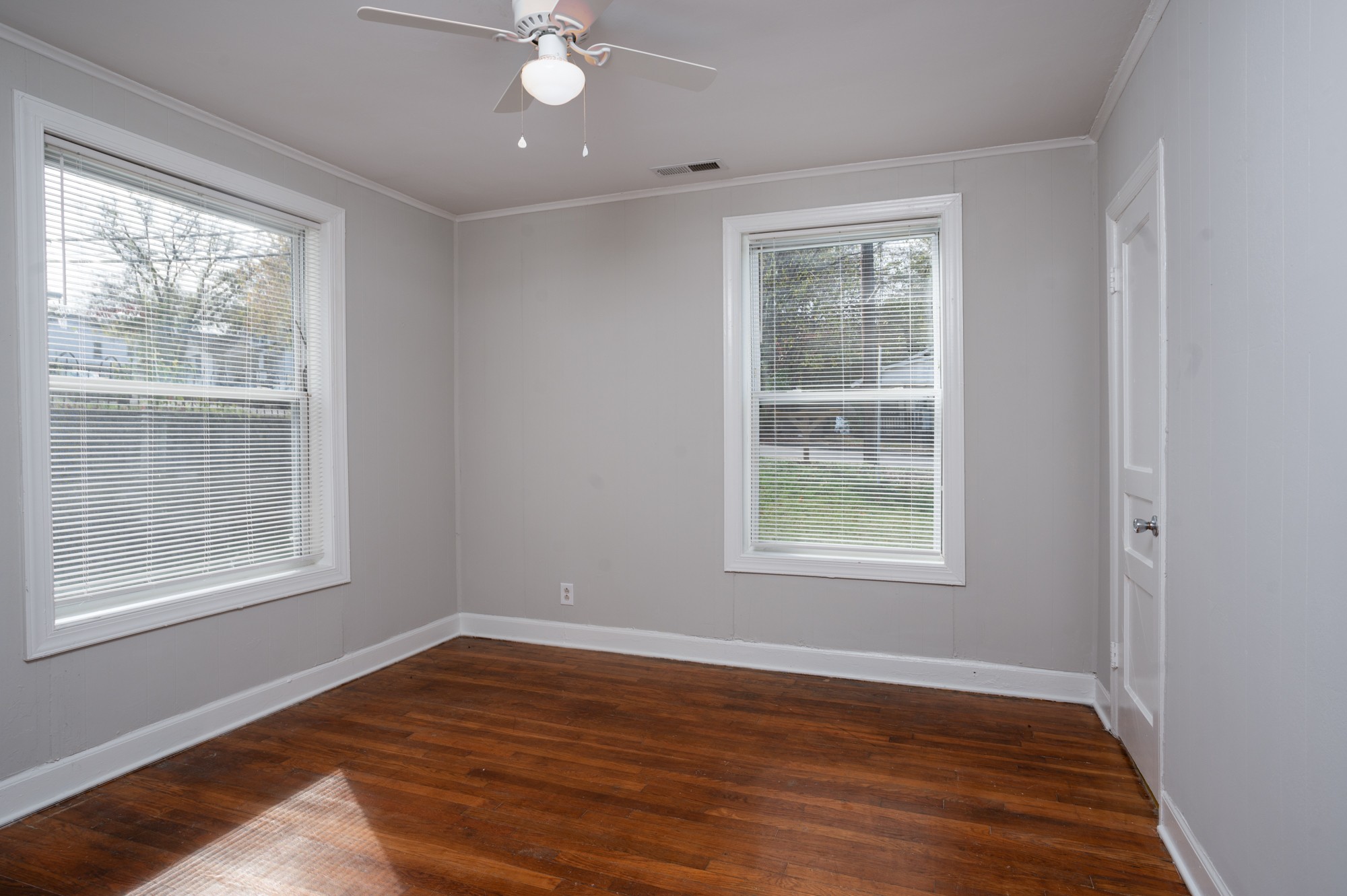 932 33rd Ave, N Nashville TN 37209