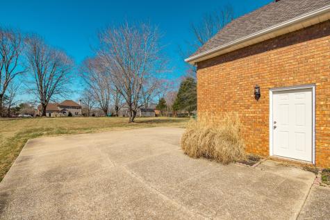 1133 Adam Drive Cottontown TN 37048