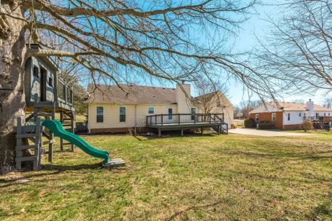 1133 Adam Drive Cottontown TN 37048