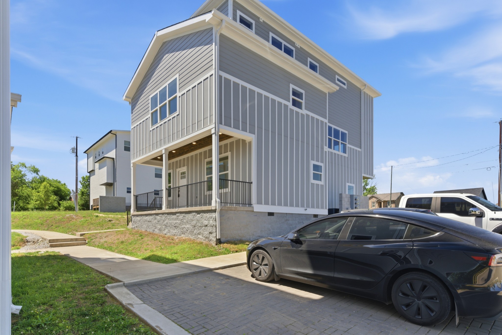 1121 Lawrence Ave, E Madison TN 37115