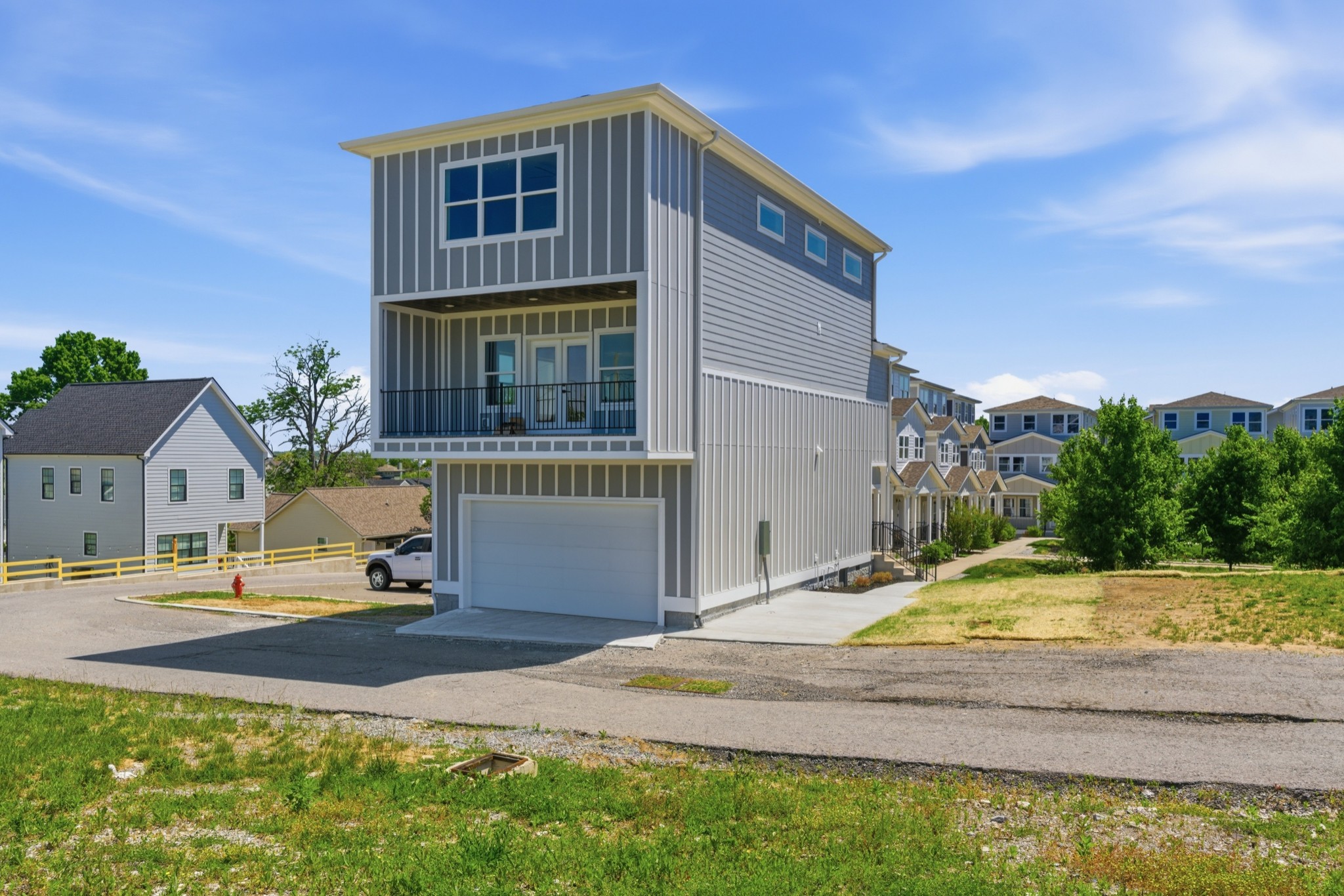 1121 Lawrence Ave, E Madison TN 37115