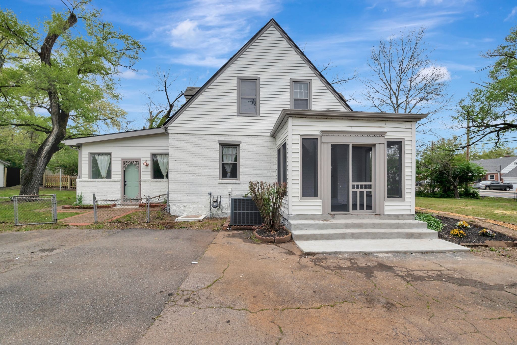 266 Neelys Bend Road Madison TN 37115
