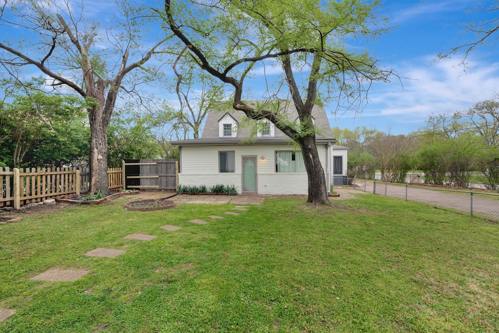 266 Neelys Bend Road Madison TN 37115