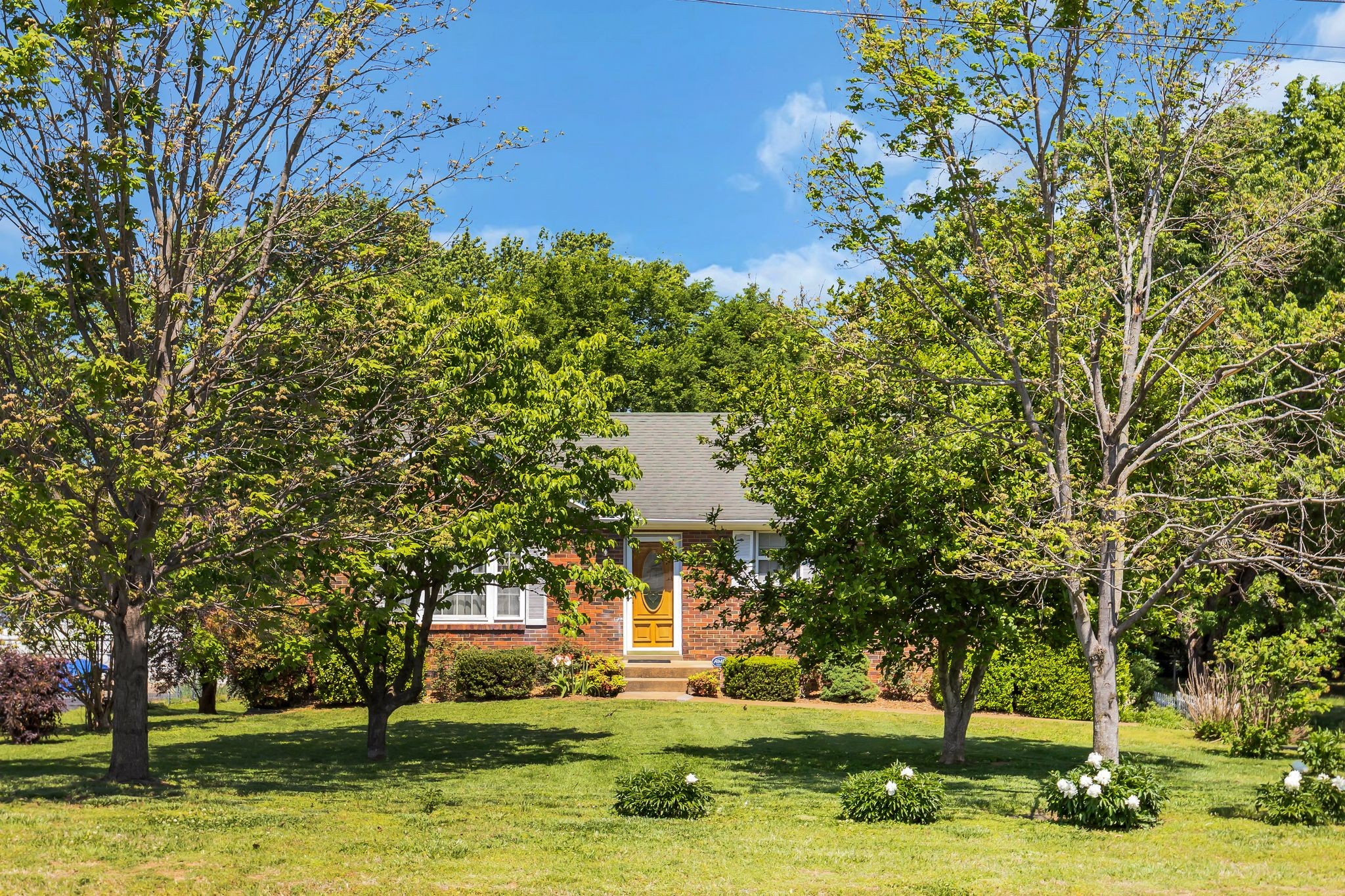 2128 Elm Hill Pike Nashville TN 37210