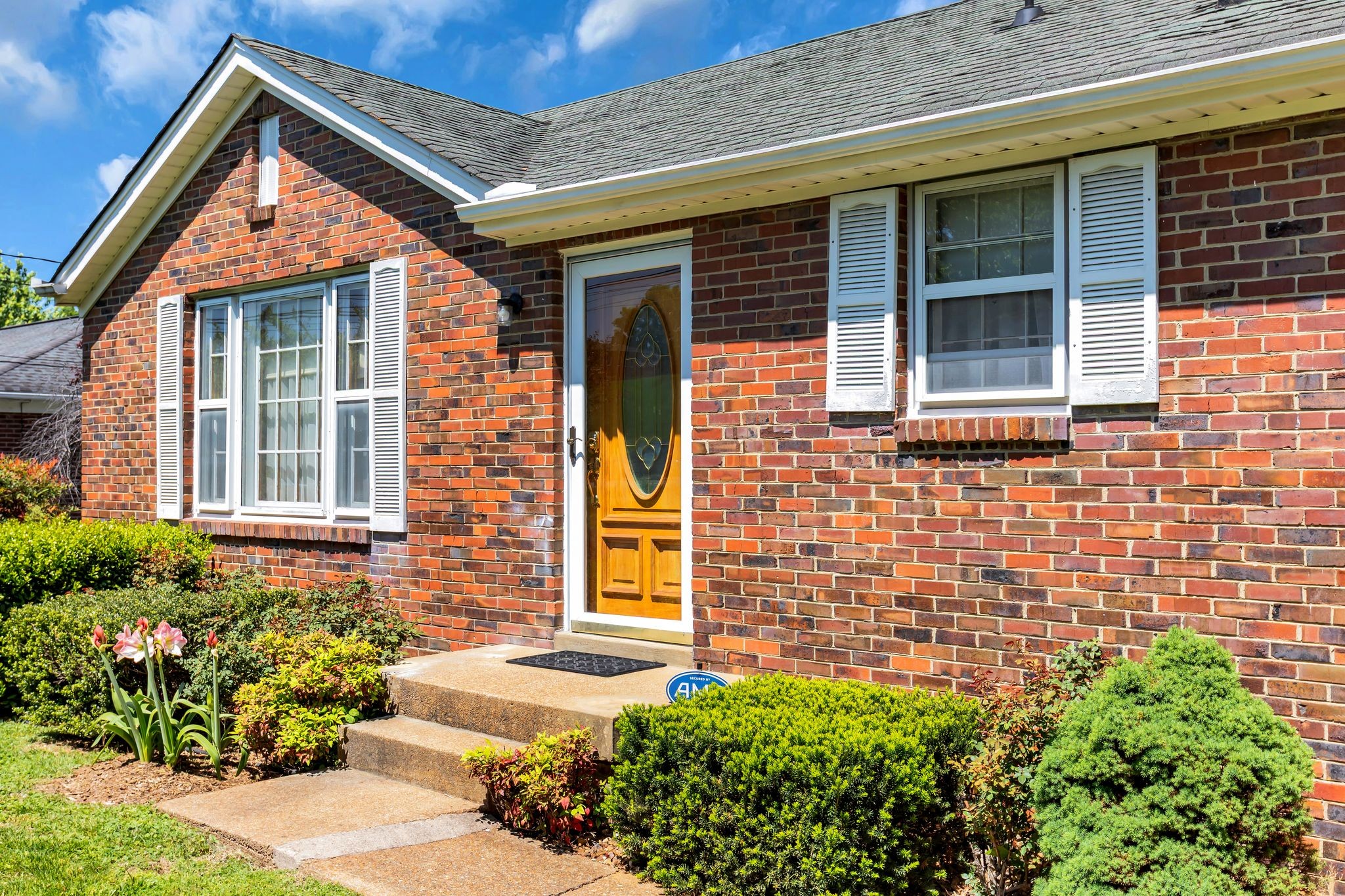 2128 Elm Hill Pike Nashville TN 37210