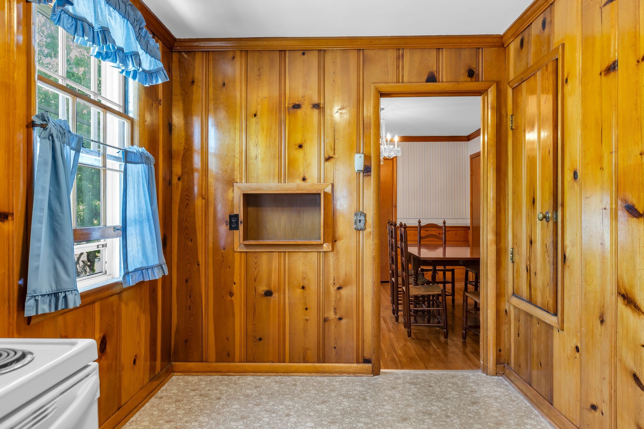 2128 Elm Hill Pike Nashville TN 37210