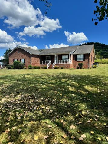 7 Crescent Boulevard Carthage TN 37030