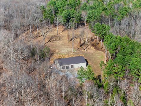 1425 Old Stage Road Charlotte TN 37036