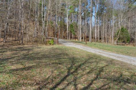 1425 Old Stage Road Charlotte TN 37036