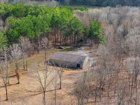 1425 Old Stage Road Charlotte TN 37036