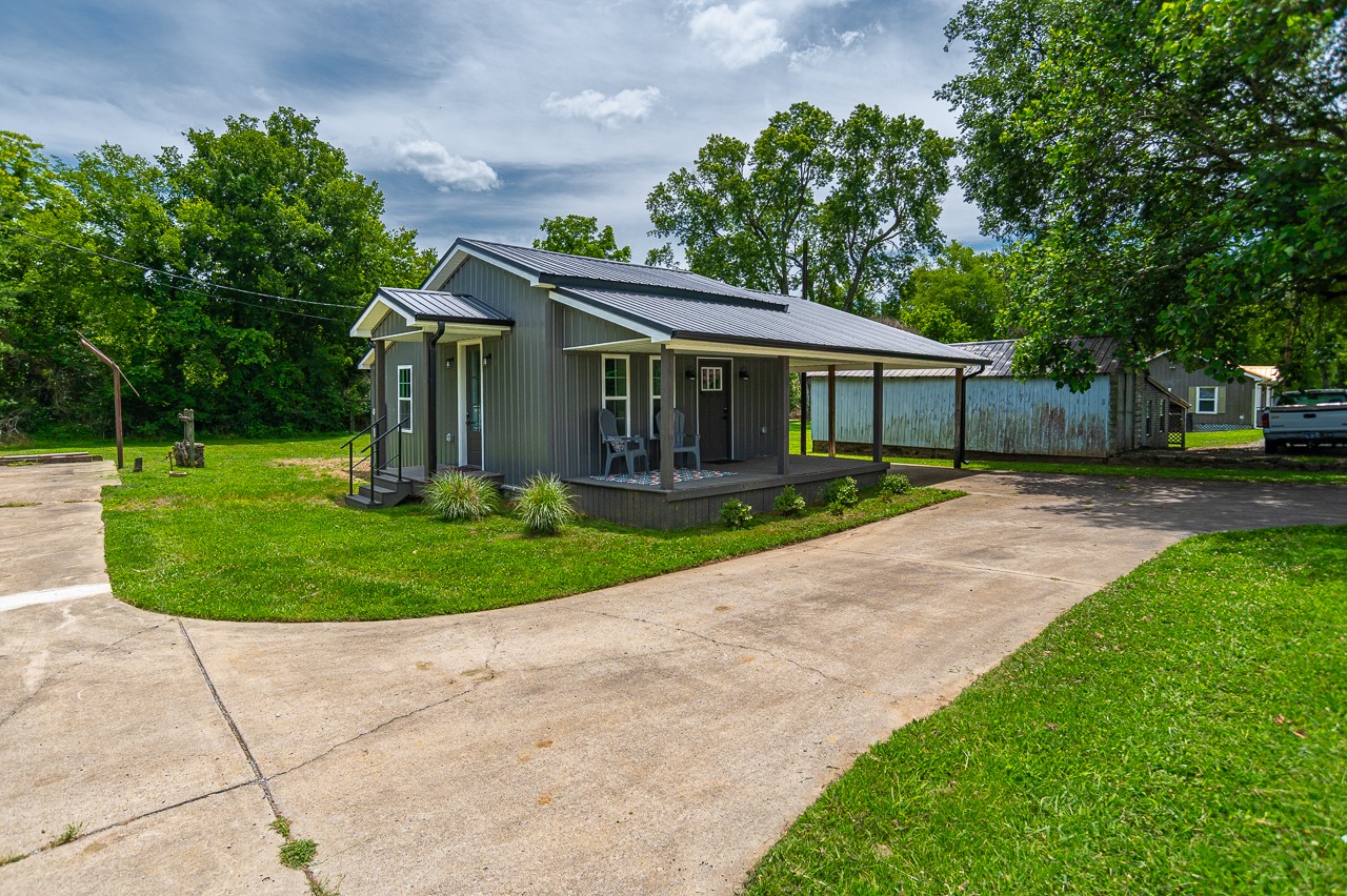941 Shelbyville Highway Fayetteville TN 37334