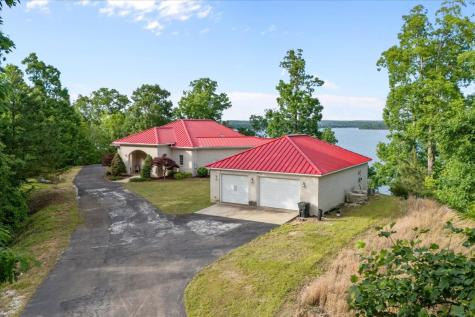 867 River Oaks Drive Big Sandy TN 38221