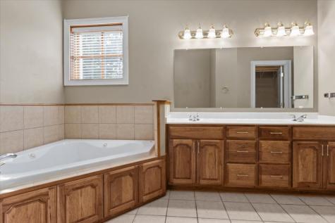 867 River Oaks Drive Big Sandy TN 38221