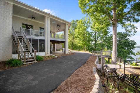 867 River Oaks Drive Big Sandy TN 38221
