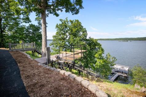 867 River Oaks Drive Big Sandy TN 38221