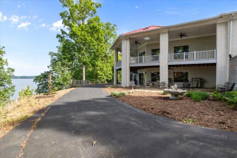 867 River Oaks Drive Big Sandy TN 38221
