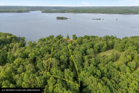 867 River Oaks Drive Big Sandy TN 38221