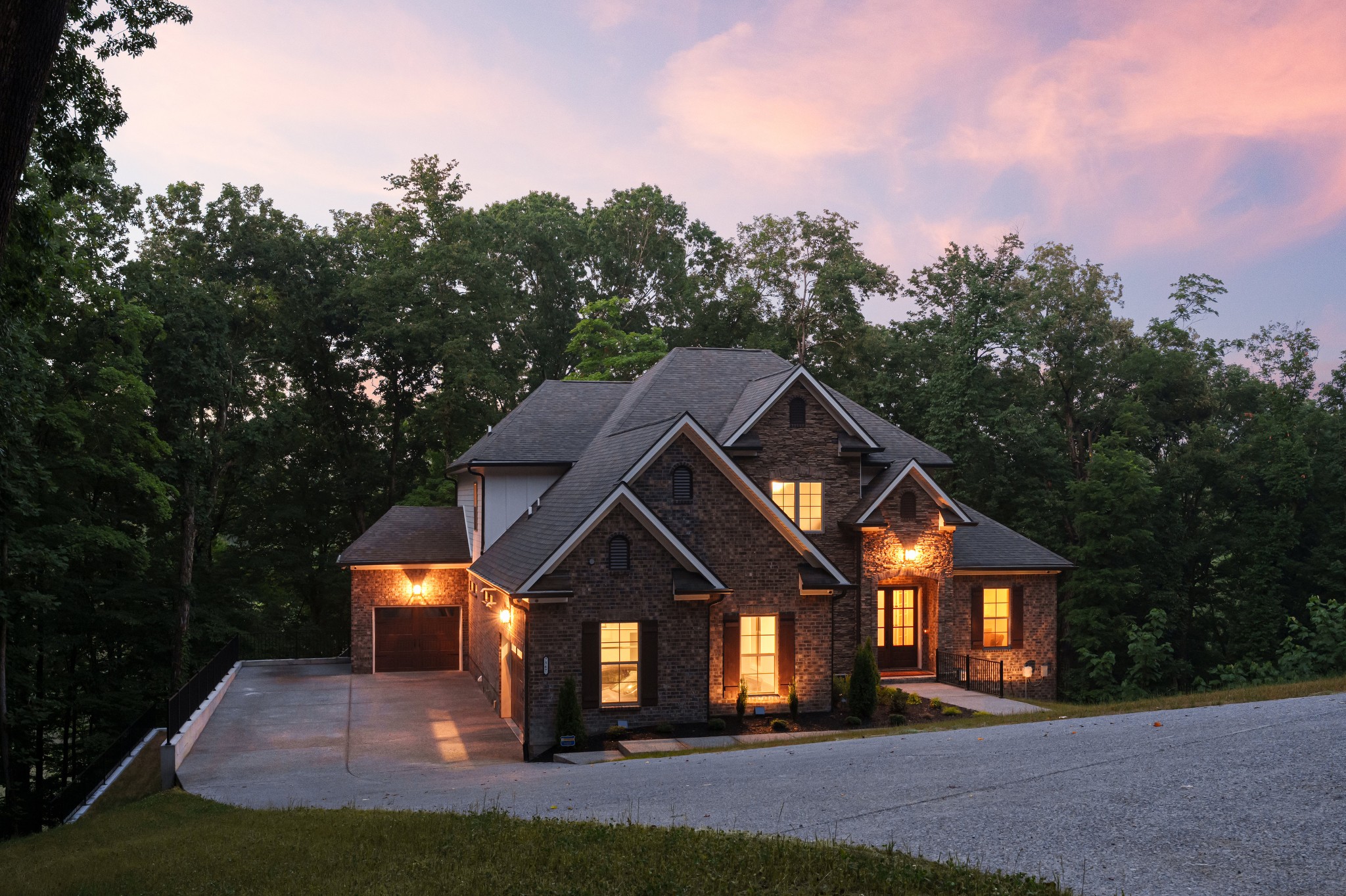 7567 Hallows Drive Nashville TN 37221