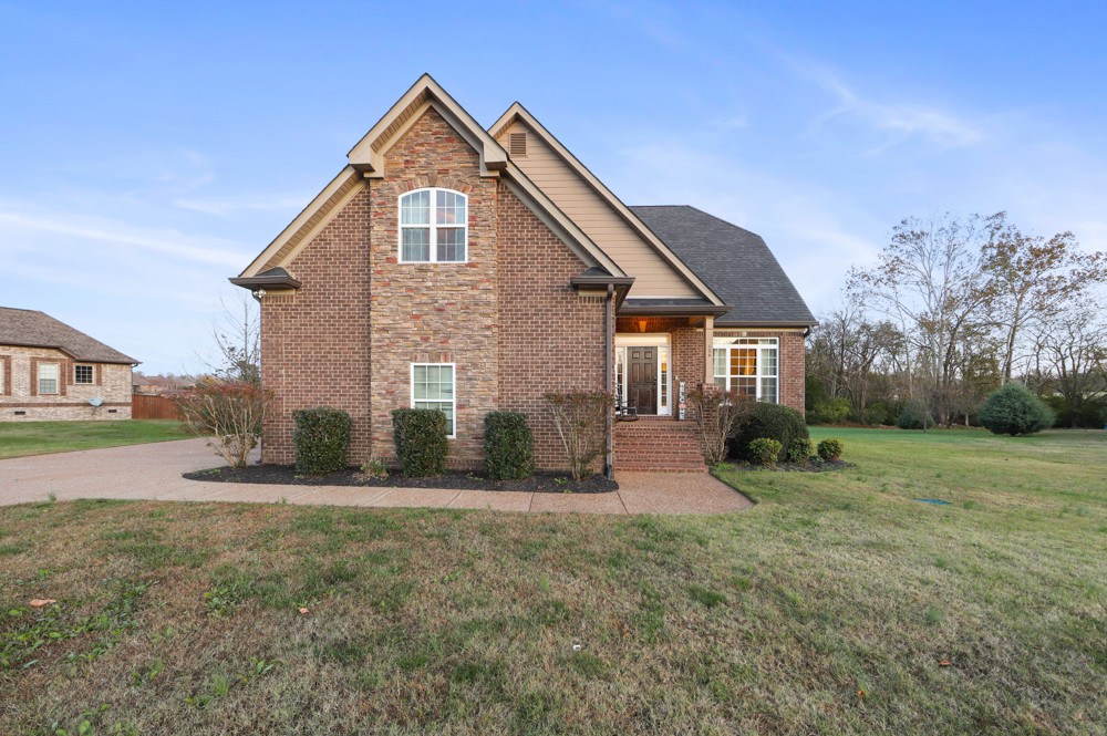 104 Autumn Creek Lebanon TN 37087