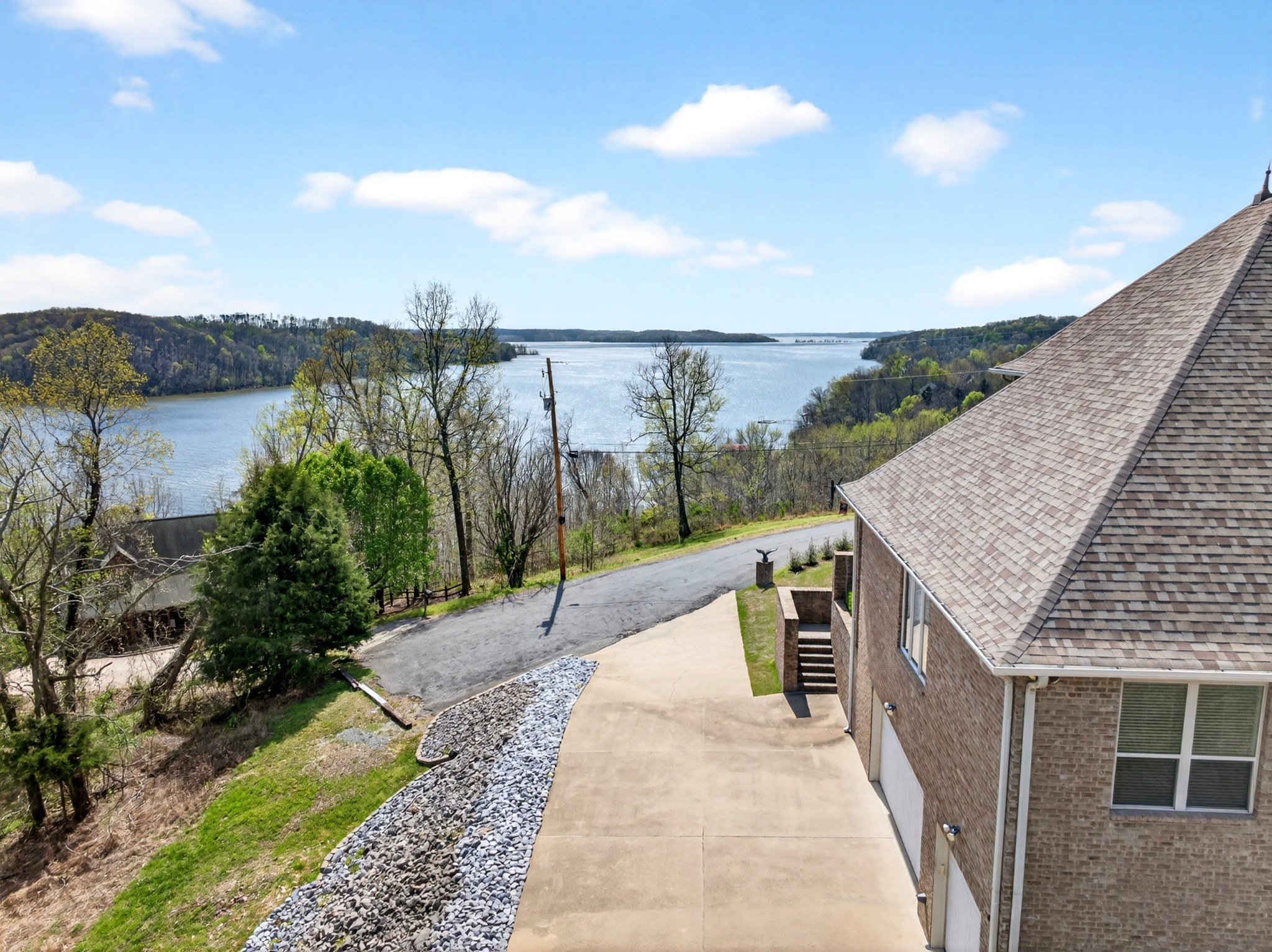 501 River Trace Drive Dover TN 37058