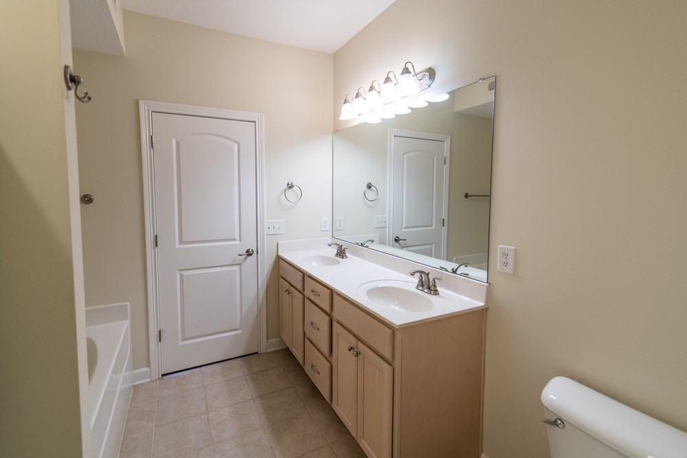 217 Hillcrest Drive Clarksville TN 37043