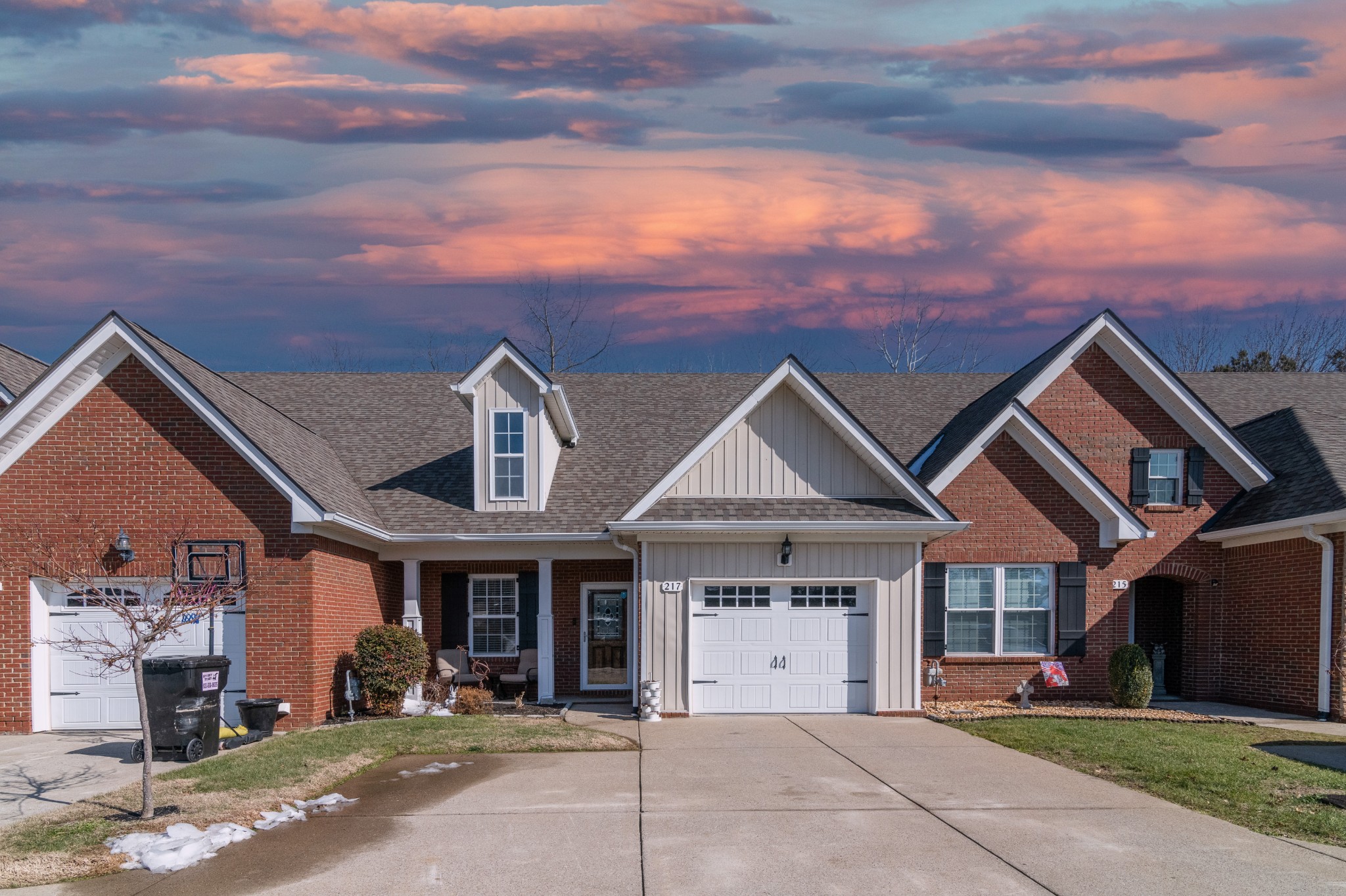 217 Hillcrest Drive Clarksville TN 37043