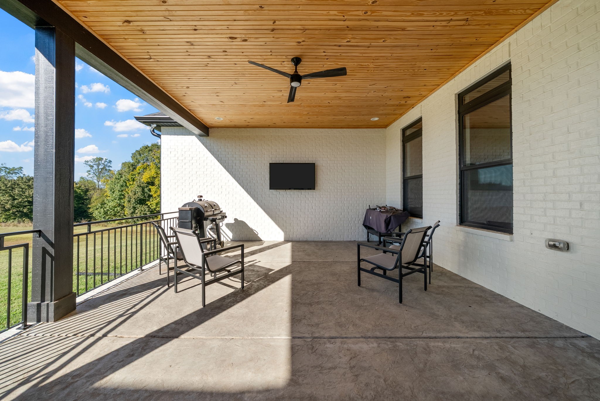 1914 Hickory Point Road Clarksville TN 37043