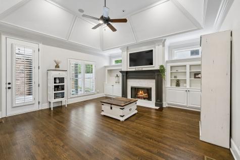 1916A Overhill Drive Nashville TN 37215