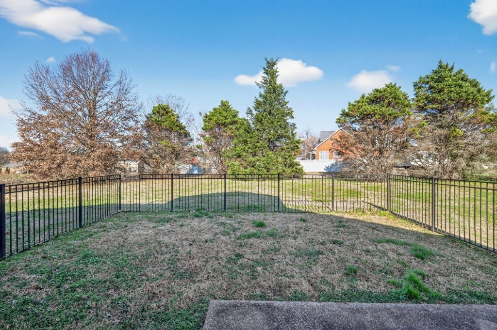 101 Hummingbird Lane Shelbyville TN 37160