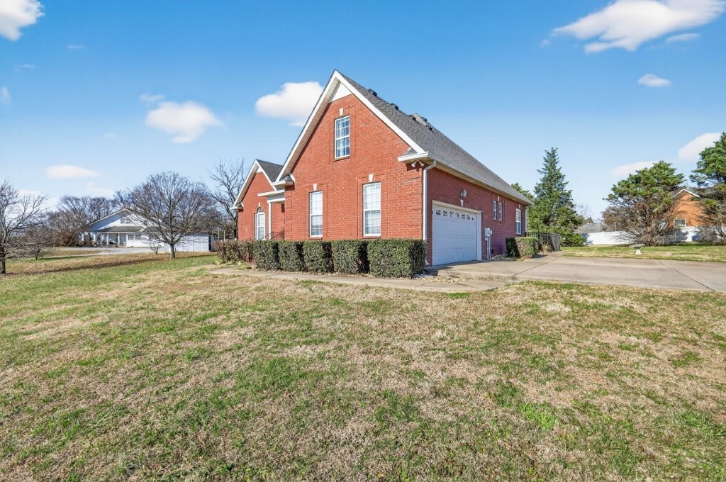 101 Hummingbird Lane Shelbyville TN 37160