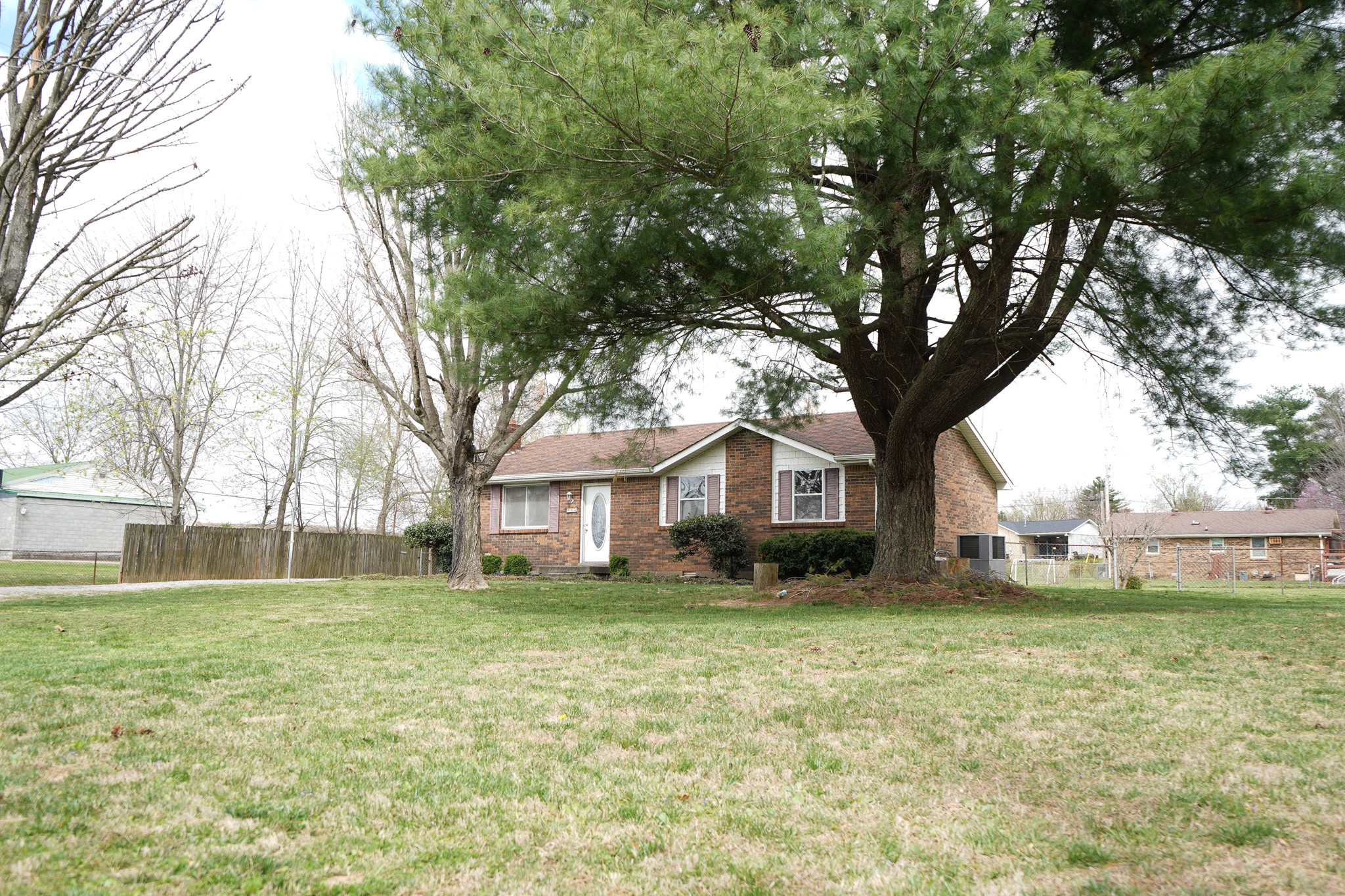 904 Highway 52, E Portland TN 37148