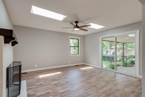 4981 Edmondson Pike Nashville TN 37211