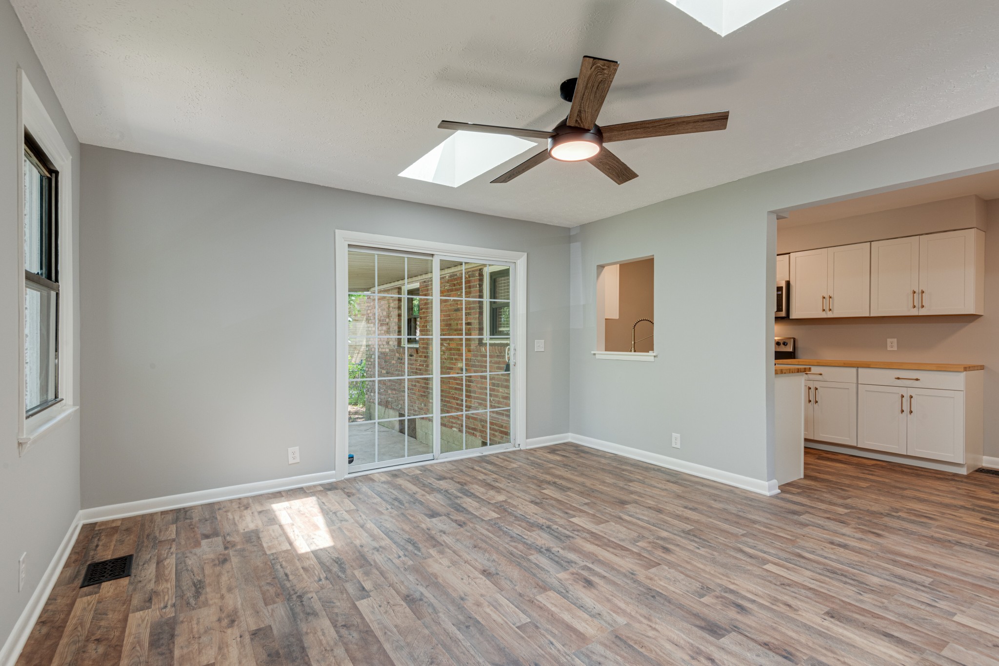 4981 Edmondson Pike Nashville TN 37211