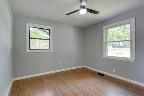 4981 Edmondson Pike Nashville TN 37211