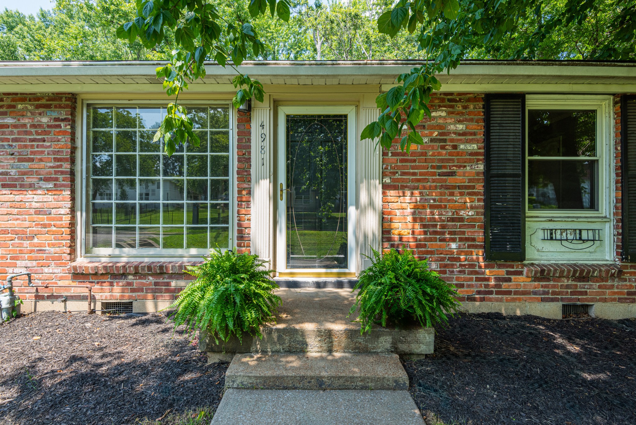 4981 Edmondson Pike Nashville TN 37211