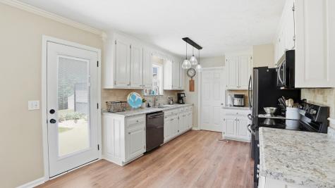 23 Smokey Circle Petersburg TN 37144