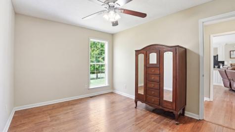 23 Smokey Circle Petersburg TN 37144